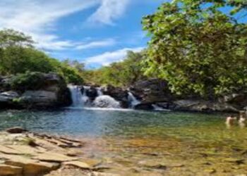 Cachoeira das Araras, Pirenópolis - Créditos: commons.wikimedia.org