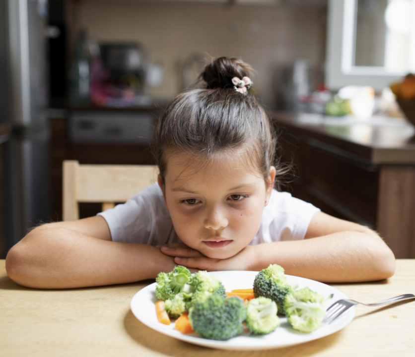 Transtornos alimentares - veja os sinais. Foto: FreePik