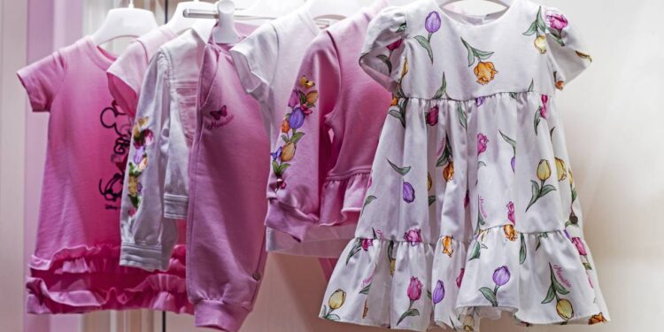 Tecido leve que garante conforto durante os dias quentes - Créditos: depositphotos.com / AllaSerebrina