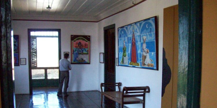 Cuidados para ter com seus quadros em casa