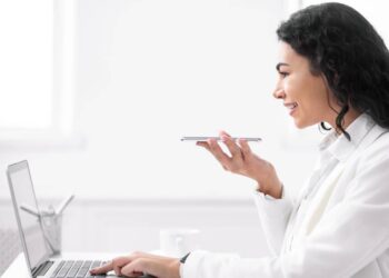 Inteligência artificial aprimorando a interação entre humanos e máquinas. - Créditos: depositphotos.com / Milkos