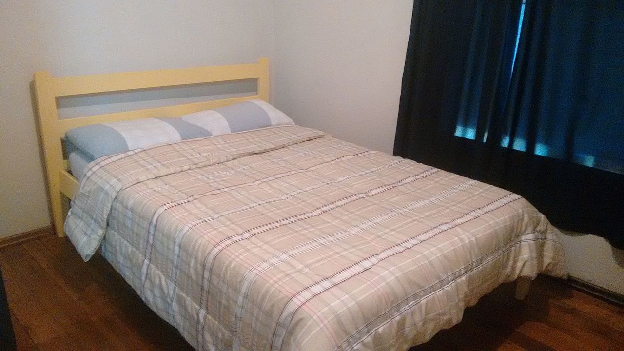 Como deixar o colchão limpo e cheiroso sem produtos caros