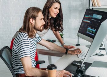 Redução da carga cognitiva durante atividades simultâneas no ambiente digital - Créditos: depositphotos.com / VitalikRadko