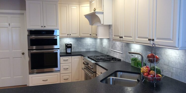 O segredo para tirar gordura acumulada da cozinha