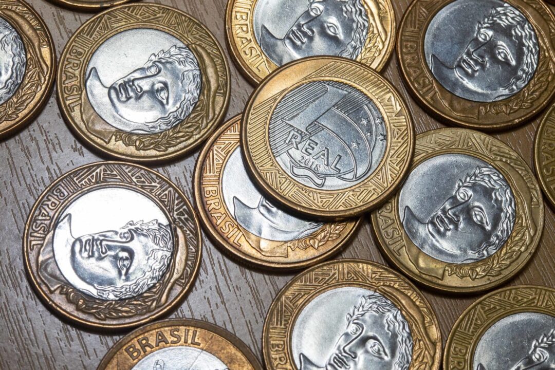 O erro que faz moedas de R$ 0,25 valerem até R$ 800