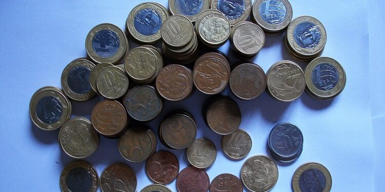 Como identificar moedas falsas no mercado de colecionadores