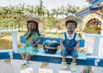 Conexão com a natureza promovendo momentos de alegria e liberdade - Créditos: depositphotos.com / vbacarin