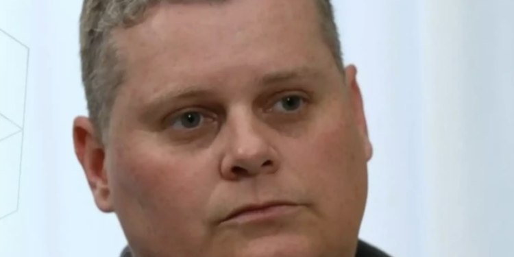 Sandrão afirma que cenas distorcem sua participação nos crimes. Foto: Reprodução Record