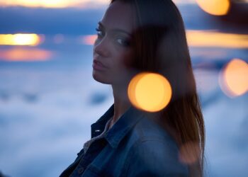 No Brasil, o isolamento subjetivo está diretamente ligado a piores indicadores físicos e mentais e não apenas entre os mais velhos, segundo pesquisa. Foto: Pixabay.