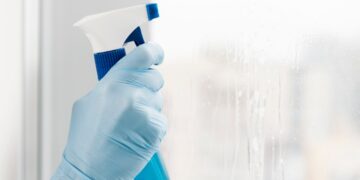 como limpar as janelas de vidro