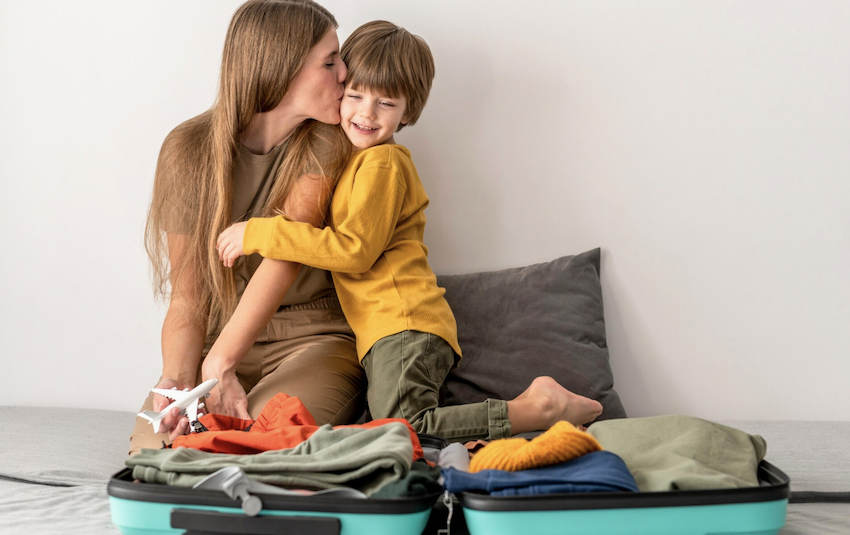 Como montar a mala de férias das crianças de um jeito inteligente. Foto: FreePik