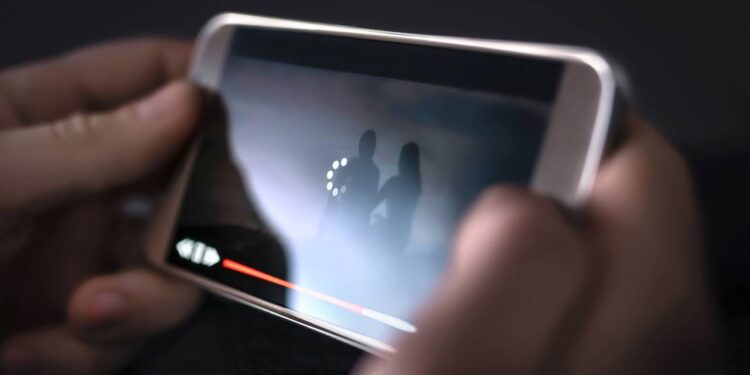 Posicionamento central que reduz interferências e amplia o alcance do sinal - Créditos: depositphotos.com / terovesalainen