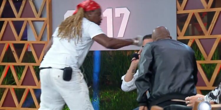 Participante expulso de A Fazenda