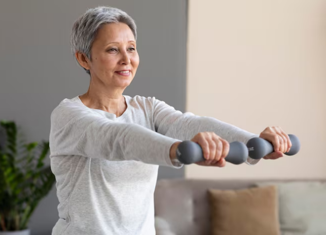 Treinar mobilidade agora traz autonomia para o futuro. Foto: FreePìk