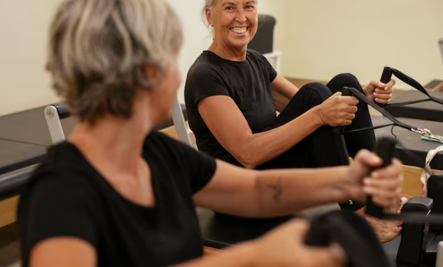 Treinar mobilidade agora traz autonomia para o futuro. Foto: FreePìk