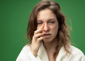 Bateu o nariz? Veja o que fazer! Foto: FreePik