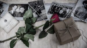 A maneira correta de guardar e preservar fotos antigas