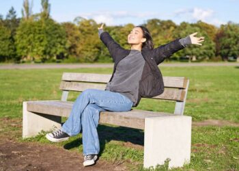 Ciclo de renascimento estimulando autoconfiança e motivação - Créditos: depositphotos.com / benzoix