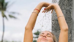 Como lavar seu cabelo sem prejudicar sua saúde capilar