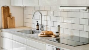 O que fazer para limpar a gordura das paredes da cozinha