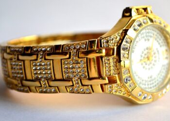 Como relógios de luxo podem valer milhões