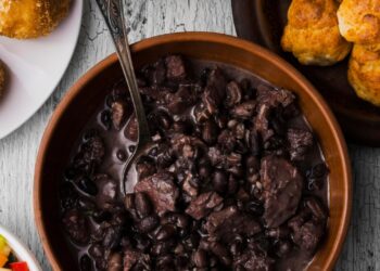 receita de feijoada na panela de pressão