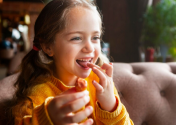 Como reverter a recusa alimentar da criança? Foto: FreePik