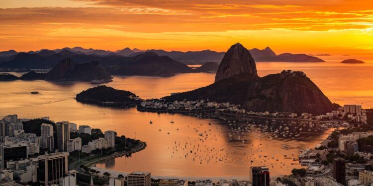 Valorização paisagística que fortalece a identidade turística da cidade - Créditos: depositphotos.com / dabldy