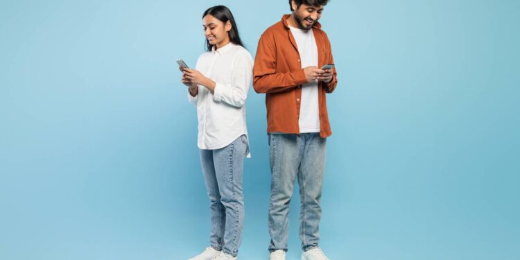 Looks genderless que transformam o guarda-roupa e ampliam possibilidades de combinação - Créditos: depositphotos.com / Milkos