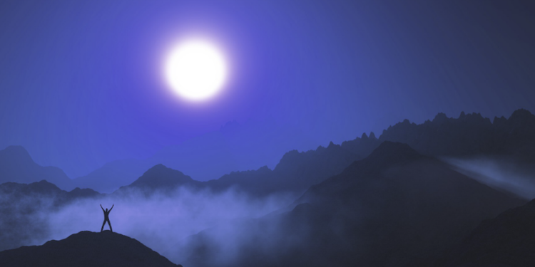 Superlua poderá ser vista no dia 5/11. Foto: FreePik