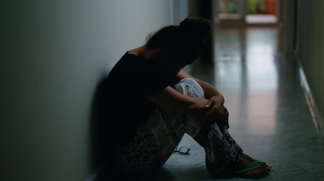 Novembro Prateado: um chamado em defesa de crianças e adolescentes contra todo tipo de violência. Foto: FreePik