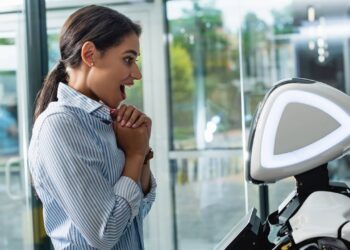 Liderança brasileira em tecnologia promovendo crescimento sustentável e bem-estar digital.