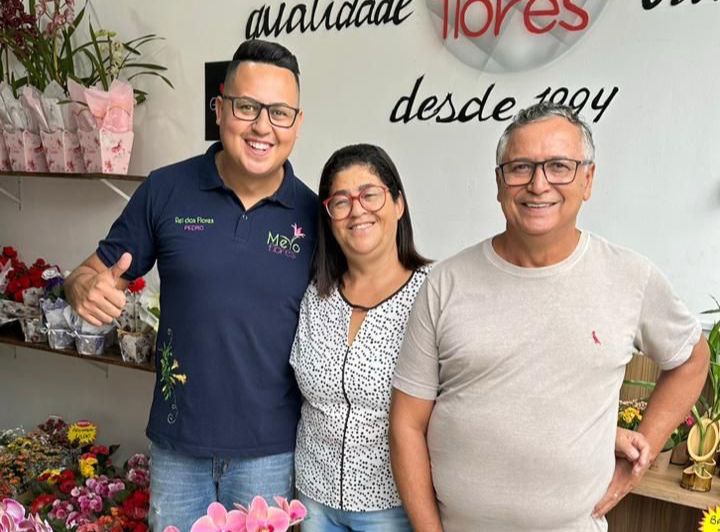Pedro Melo, Eliane Brandão e José Fernandes unidos pelo amor pelas flores e seu mercado. Foto: Divulgação.