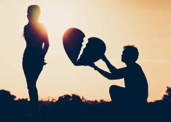 Sensibilidade afetiva que intensifica a dor do término. - Créditos: depositphotos.com / weerapat