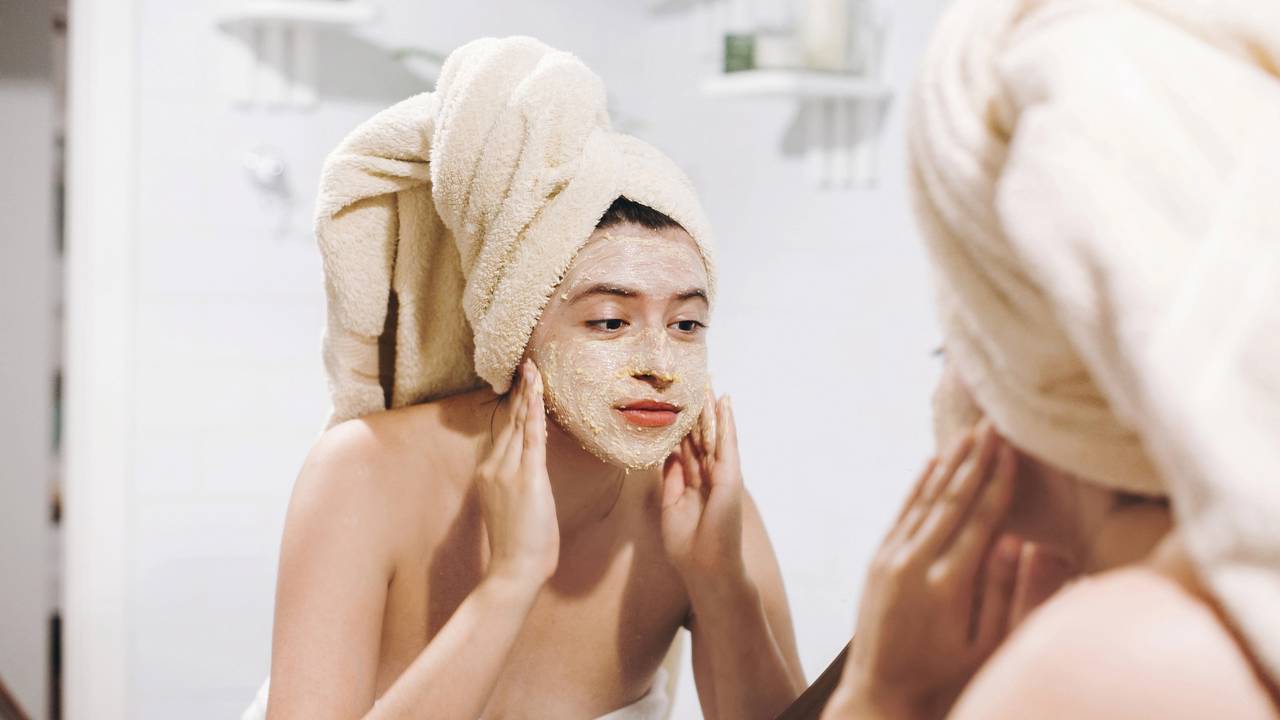 Como fazer esfoliação sem danificar a pele