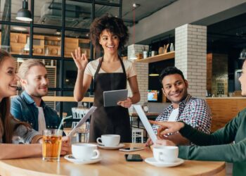 Sabores autênticos de Curitiba despertando experiências sensoriais únicas. - Créditos: depositphotos.com / NatashaFedorova