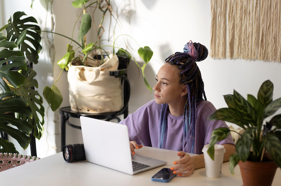 Deixa fluir! Conheça o Feng Shui do Home Office. Foto: FreePik