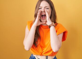 "Solte o verbo"! Falar palavrão pode ajudar a ter um desempenho melhor em atividades de força, diz estudo