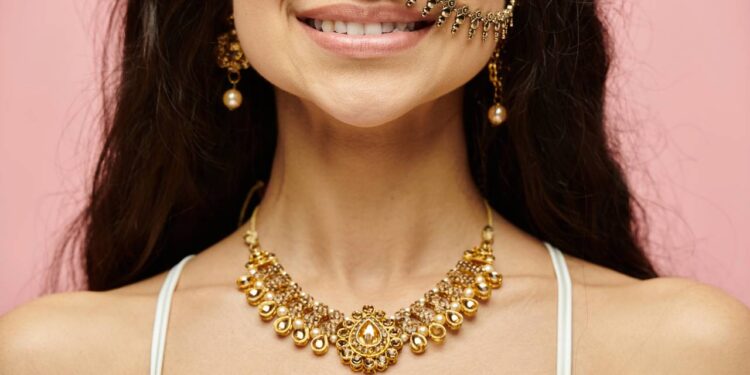 Autenticidade do ouro que garante segurança na compra de joias - Créditos: depositphotos.com / HayDmitriy