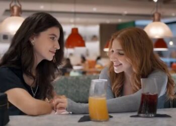 quando Lorena e Juquinha se beijam