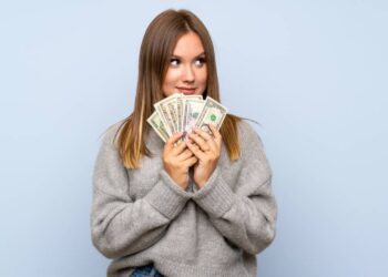 • Movimento astrológico que favorece crescimento financeiro e estabilidade profissional
- Créditos: depositphotos.com / luismolinero