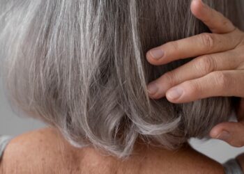 o que é envelhecimento capilar