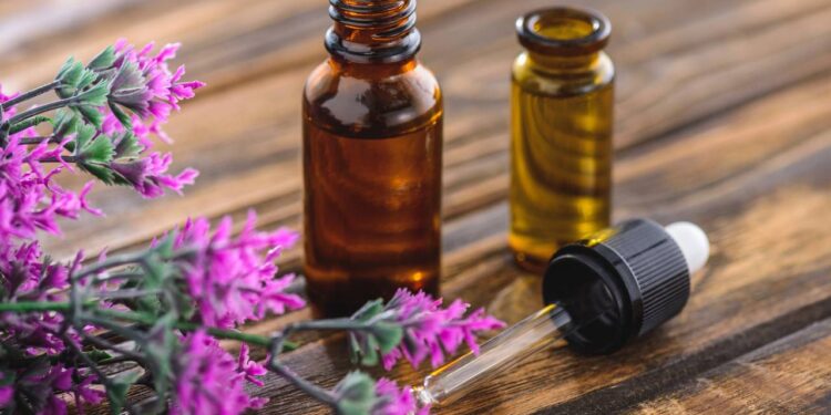 Como usar óleos essenciais para melhorar o humor e o foco