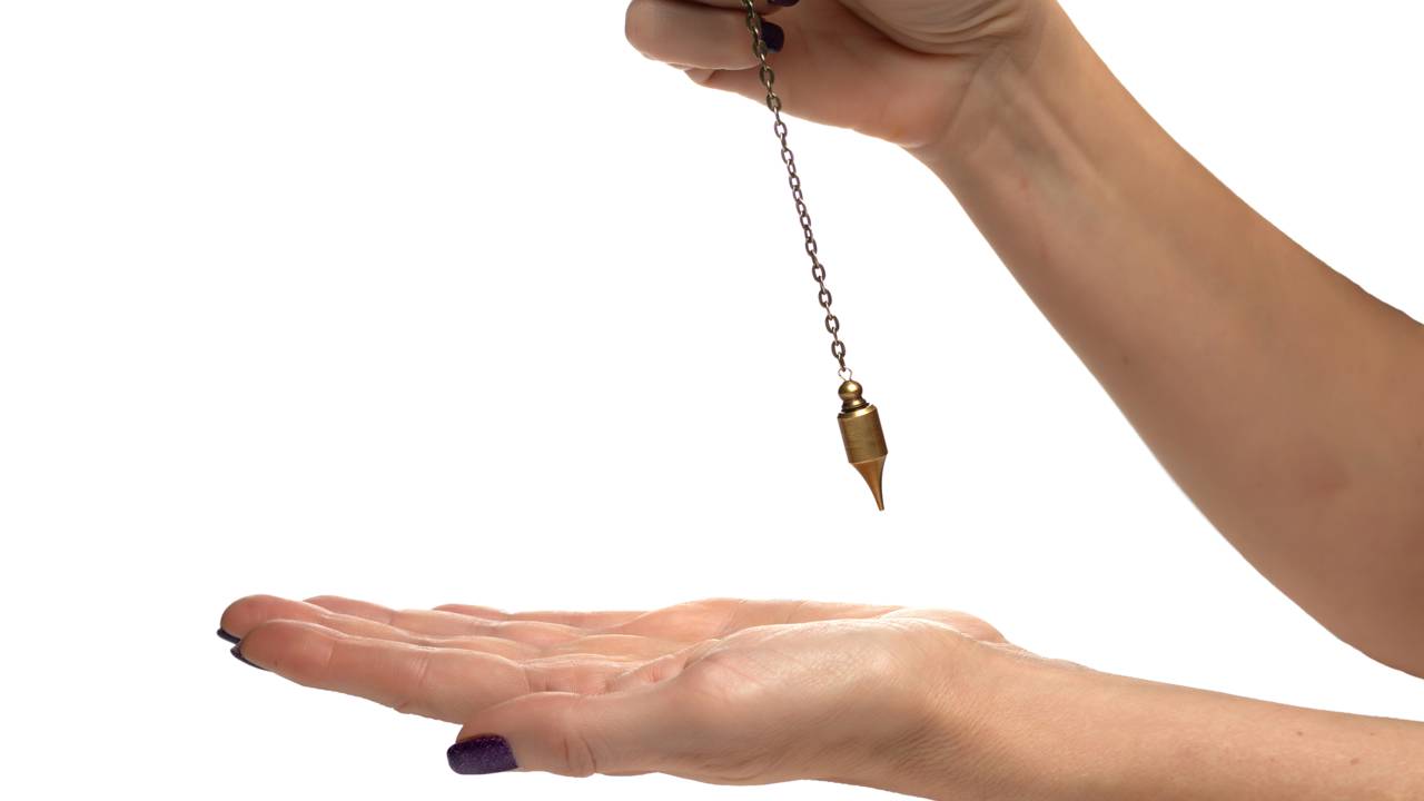 3 sinais que sua energia financeira está bloqueada, segundo a radiestesia