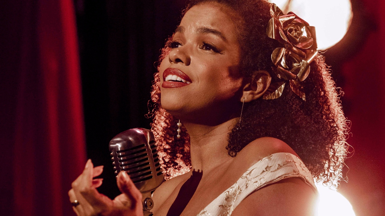 Resumo Êta Mundo Melhor!