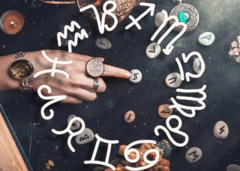 Rotina astrológica que ajuda a alinhar decisões e bem-estar - Créditos: depositphotos.com / Steklo_KRD