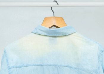 Dicas para evitar o desbotamento de roupas escuras