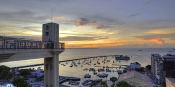 Turismo responsável integrando ecoturismo e vivências culturais autênticas. -  Créditos: depositphotos.com / pedromoraesphotos