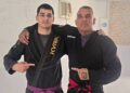 O mestre Marcelo Mathias (à esquerda) ao lado do filho, Lucca Mathias, diretor financeiro que pratica Jiu-Jitsu desde os 10 anos de idade (hoje, com 26). Foto: Divulgação.