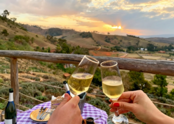 Passeios em meio à natureza preservada, ideais para relaxamento - Créditos Divulgação Instagram @monteverdeoficial